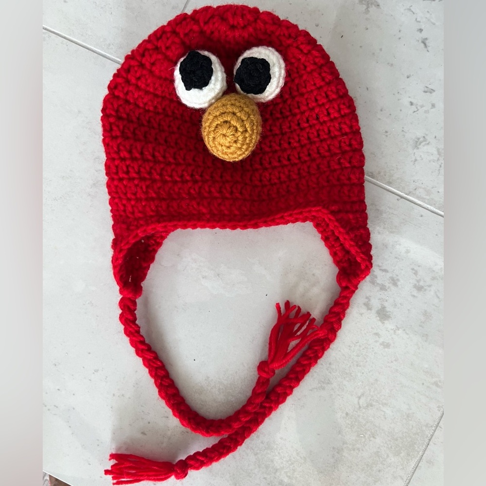 Infant Elmo hand knitted hat